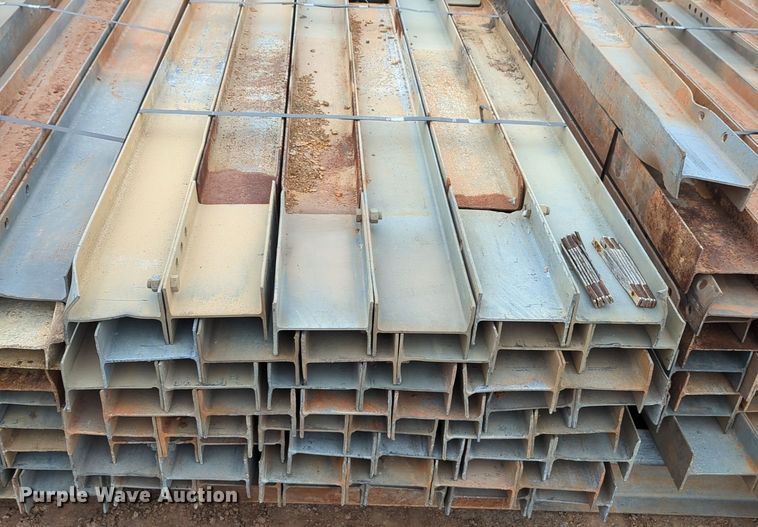(50) guard rail posts  - NG9292