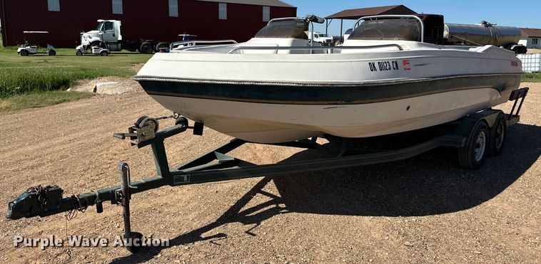 1993 Galaxie boat - OL9684