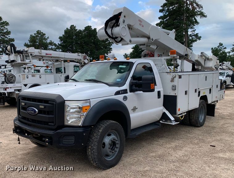 2016 Ford F550 Super Duty XL bucket truck - DM7931