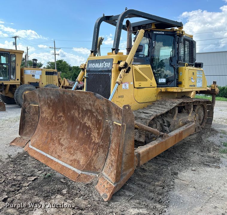 2013 Komatsu  D65EX dozer - DO7103