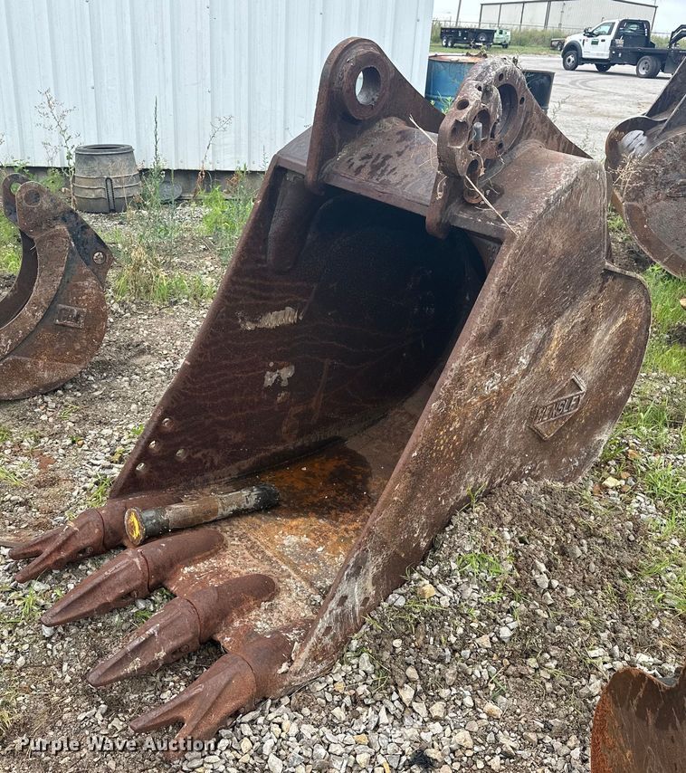 Hensley  excavator bucket - DO7122