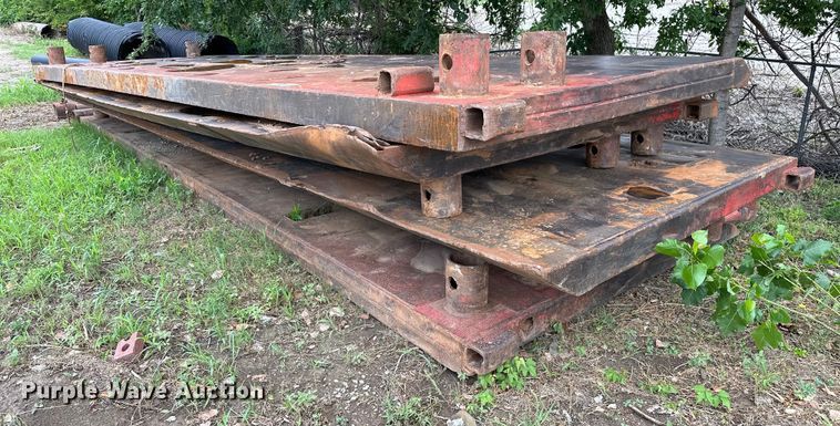 (2) trench boxes - DO7140