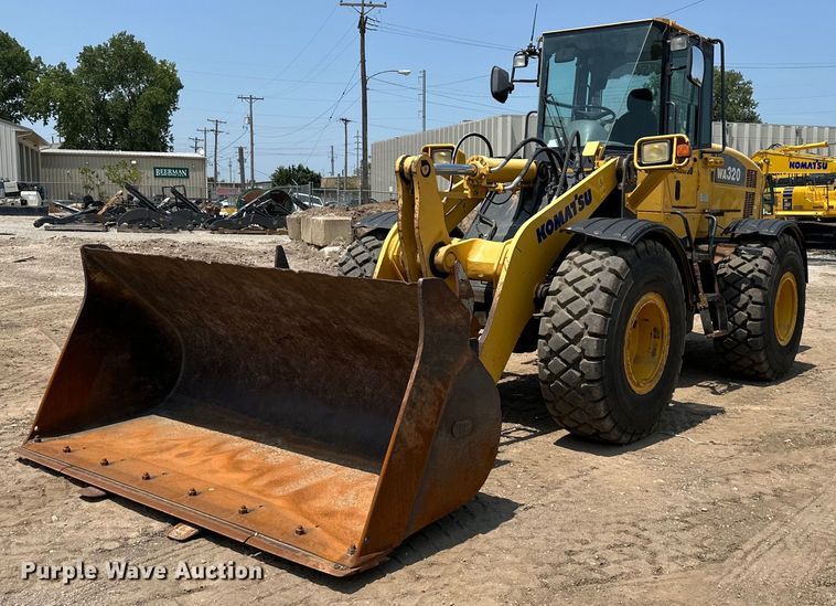 2006 Komatsu WA320 wheel loader - DS4205