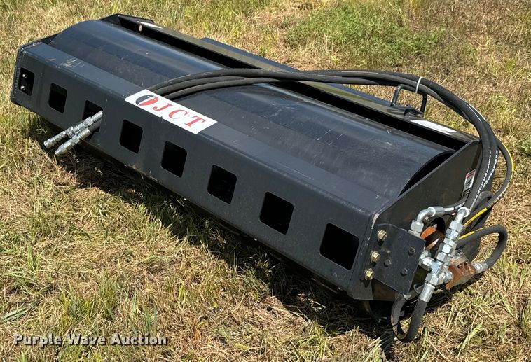 JCT skid steer roller - DX0887