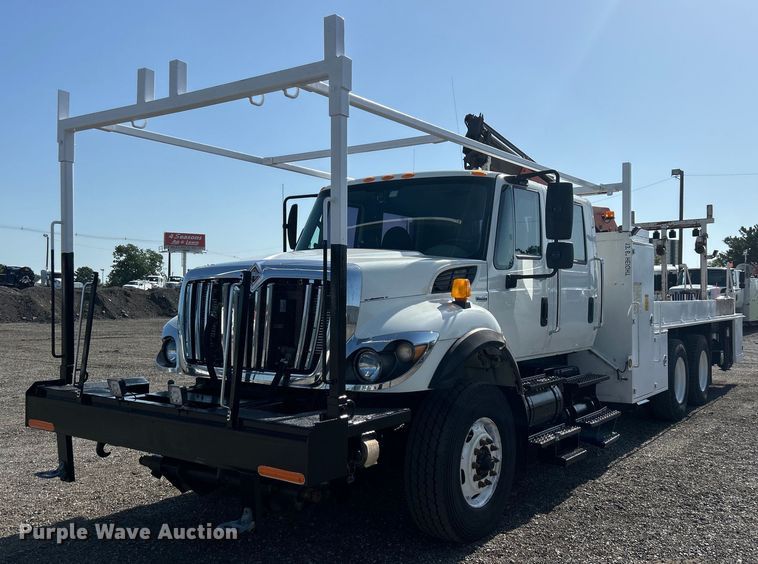 2009 International  WorkStar 7500 Crew Cab utility / service truck - EG0792