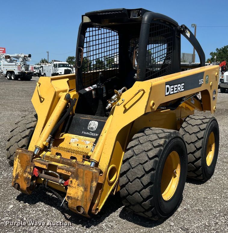 2005 John Deere 332 skid steer loader - EG0797