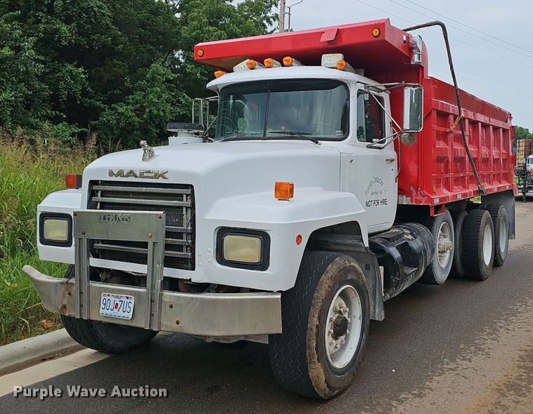 2000 Mack RD690S dump truck - EJ5720