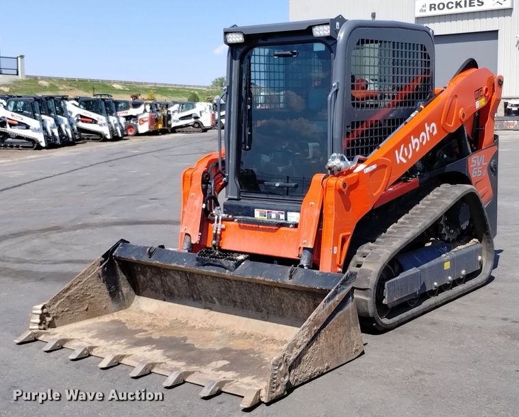 2022 Kubota  SVL65-2 tracked skid steer loader - LO9039