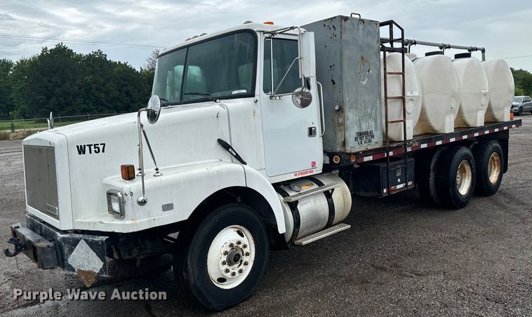 1994 White GMC water truck - MU9939