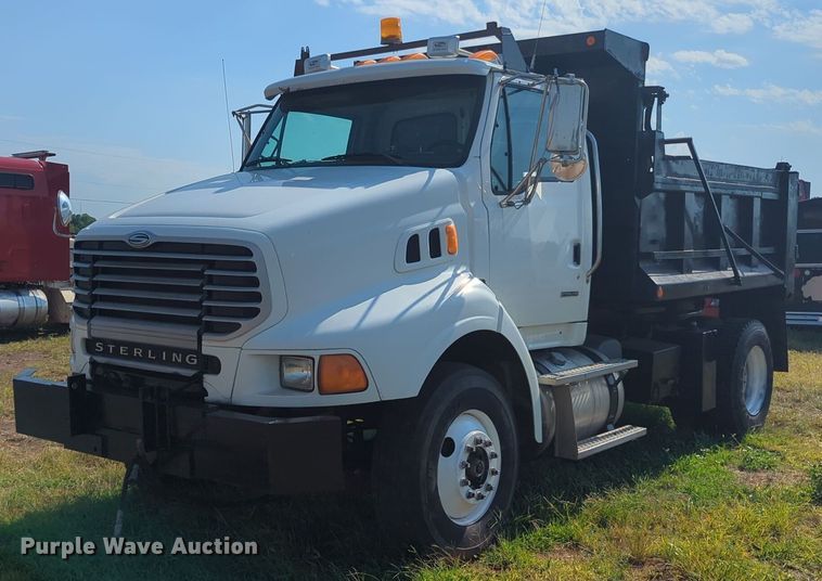 2008 Sterling  L8500 dump truck - NG9991