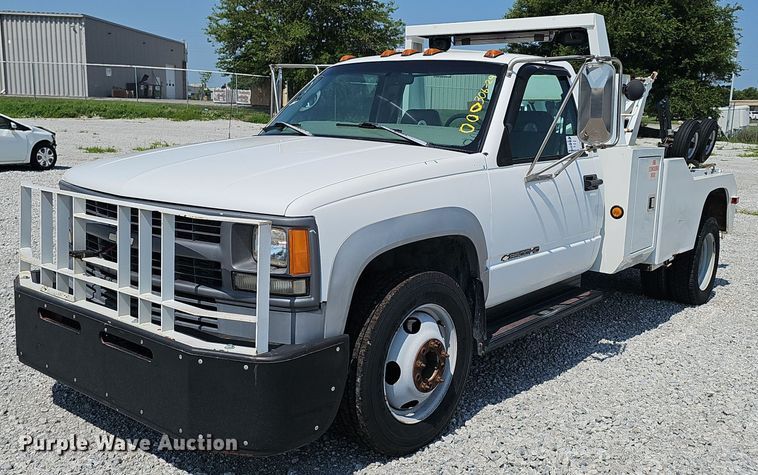 1997 Chevrolet 3500HD tow truck - DP6543