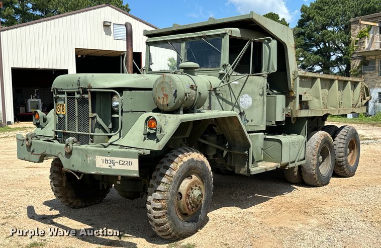 1983 AM General M817 dump truck - DX0919