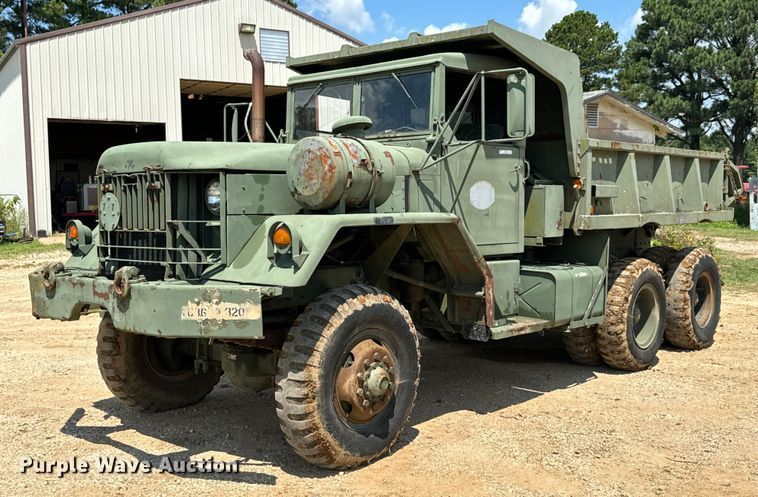 1994 AM General M817 dump truck - DX0920