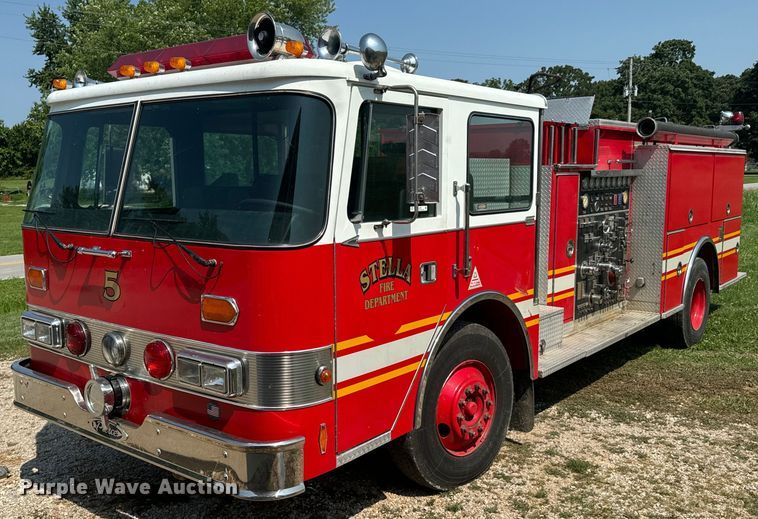1988 Pierce Arrow pumper fire truck - DX0946