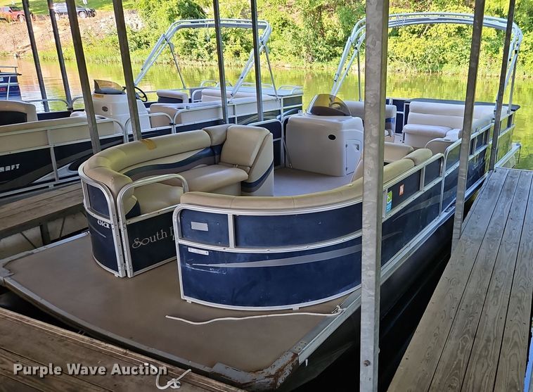 2011 South Bay 424CR boat - EI3972