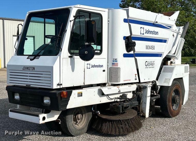 2004 Johnson  MX450 street sweeper - EK4903