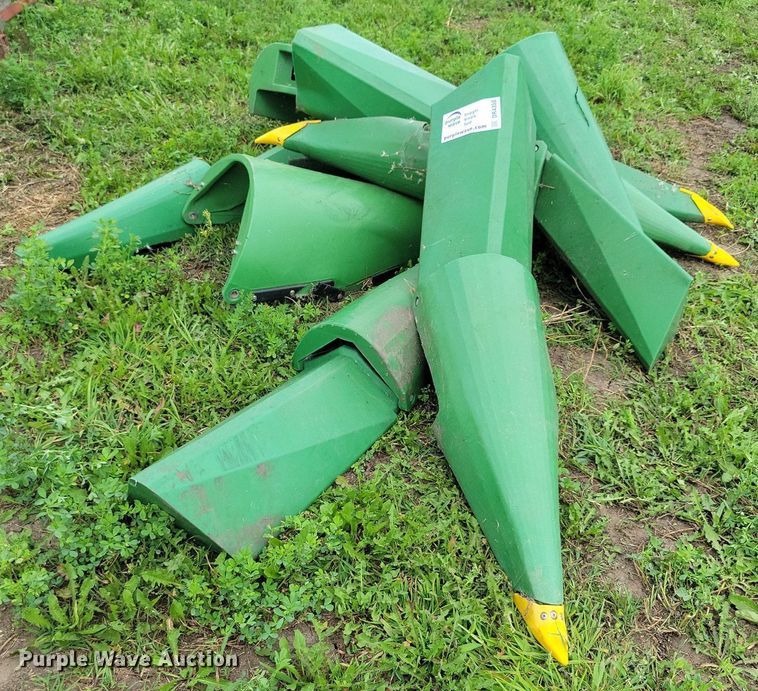 Approximately 9 John Deere poly snouts - DR4350