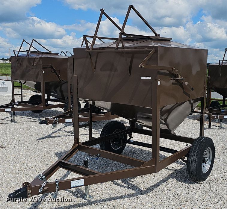 2024 feed bin - EJ5762