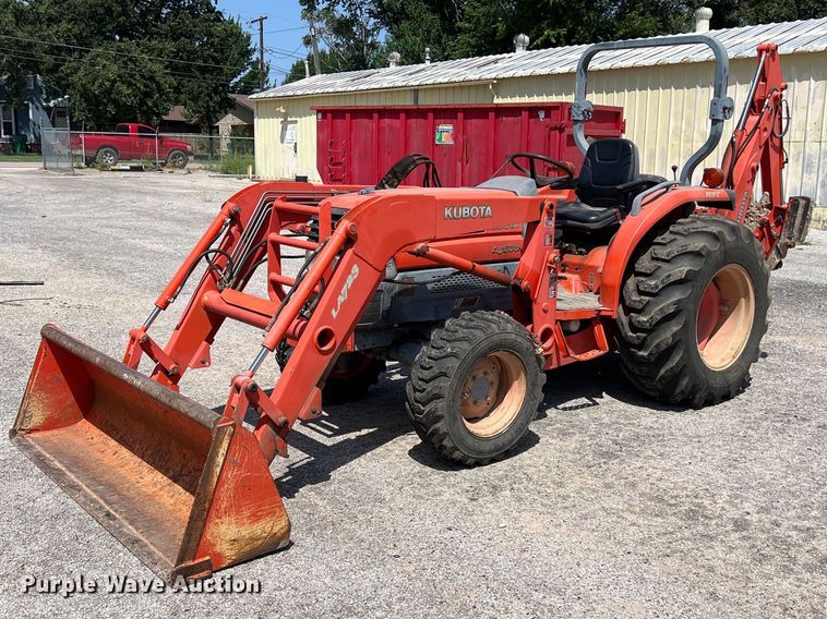 Kubota L3830D MFWD tractor - LV9018
