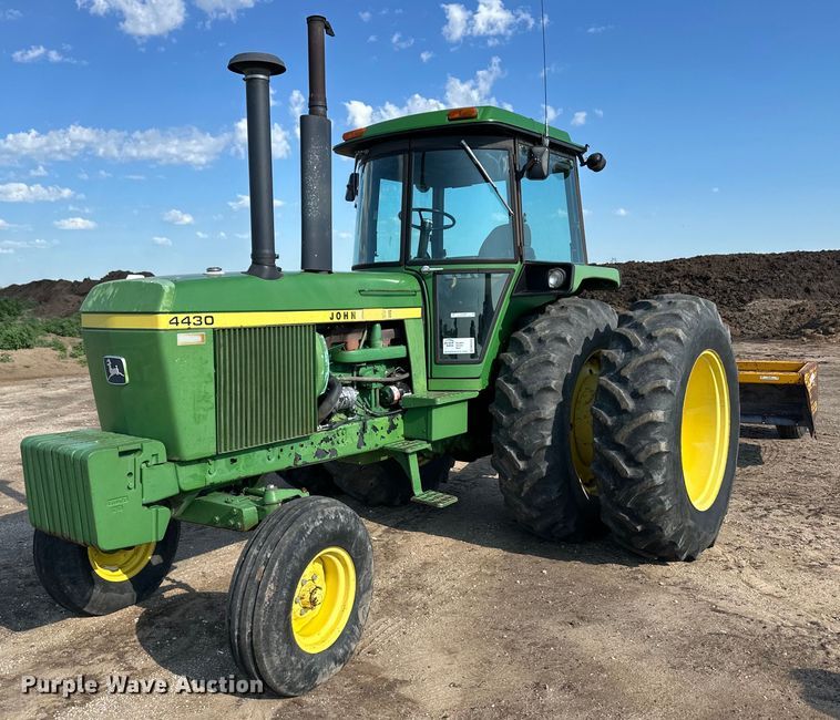 1976 John Deere 4430 tractor - OL9690