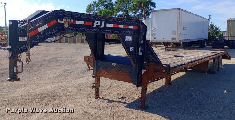 2010 PJ equipment trailer - DP1168