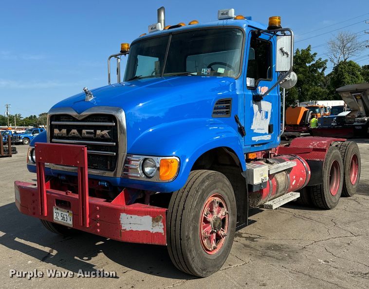2004 Mack  CV713 semi truck - DV5797
