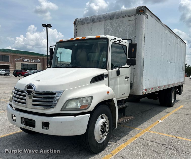 2008 Hino  box truck - EJ6387