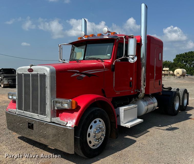 2007 Peterbilt  378 semi truck - LV9268