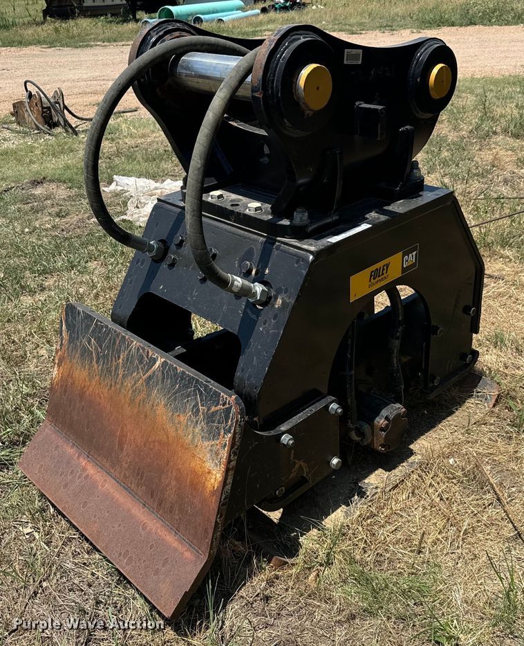 2017 Caterpillar  CVP110 excavator plate compactor - MU9984