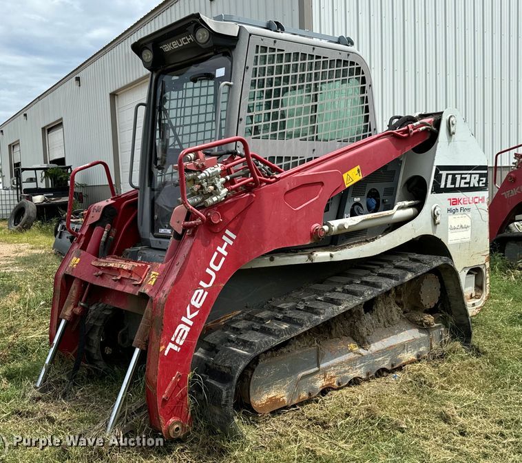 Takeuchi TL12R-2 tracked skid steer loader - MV9002