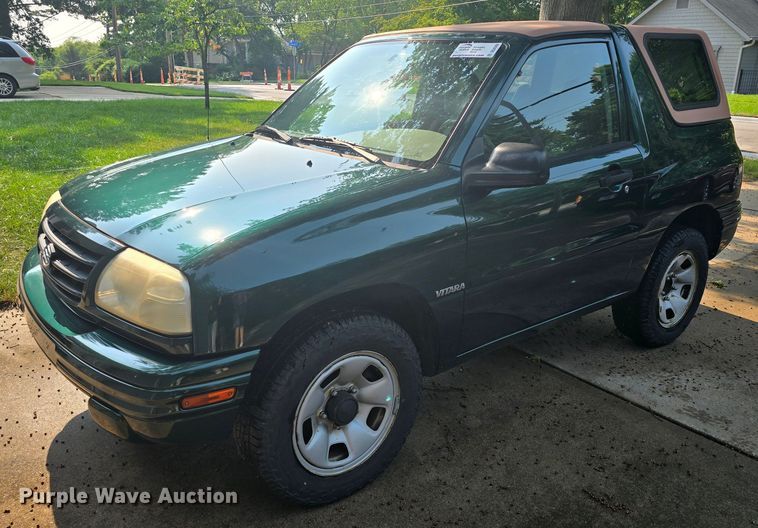 2002 Suzuki Vitara SUV - DQ4389