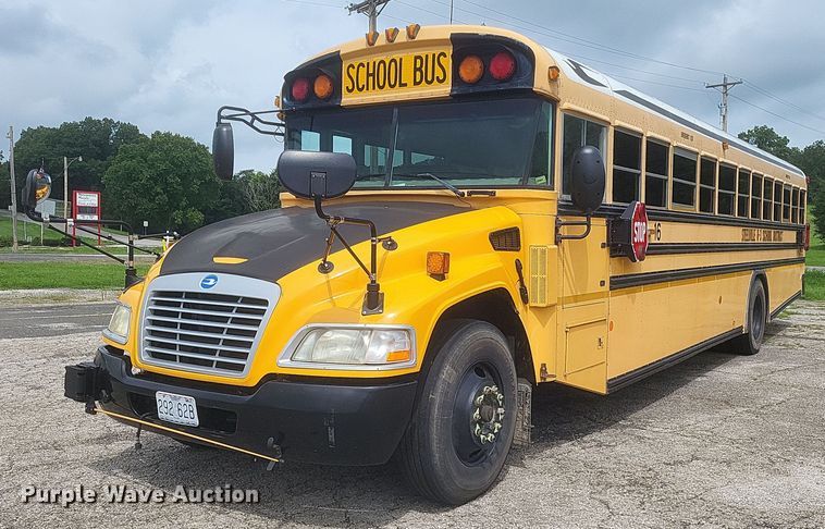 2009 Bluebird  Vision school bus - DR4889