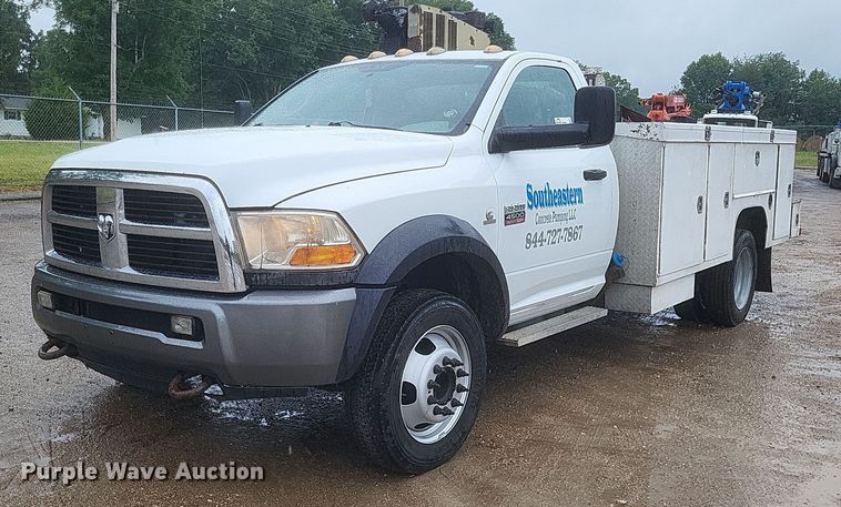 2011 Dodge  Ram 4500HD utility bed pickup truck - DR4897