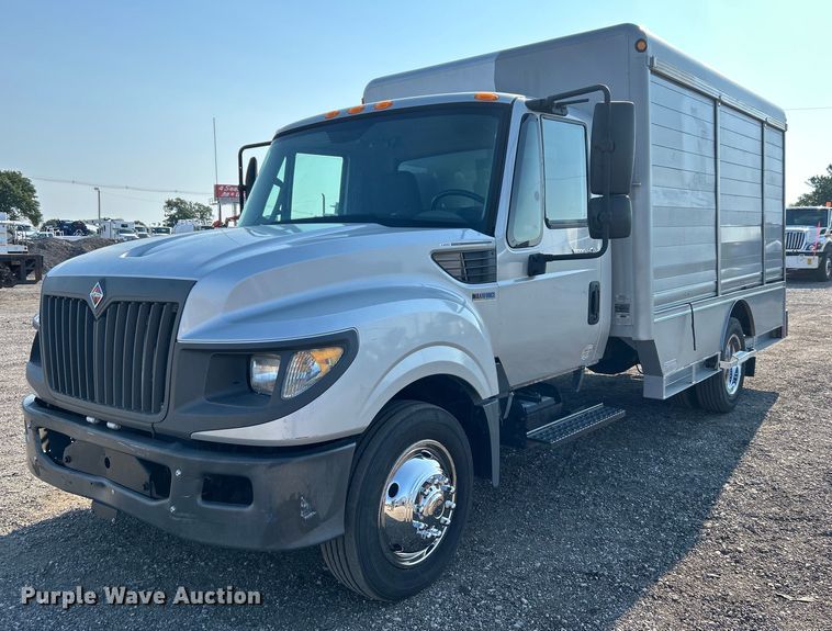 2014 International  TerraStar delivery truck - EG0816