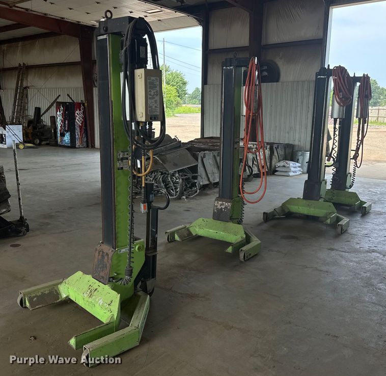 (4) Automotive Resources ARI-hetra HDML-8 mobile lift  - EJ4428