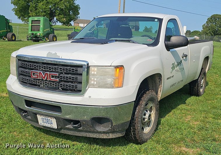 2014 GMC Sierra 2500HD pickup truck - EJ5768
