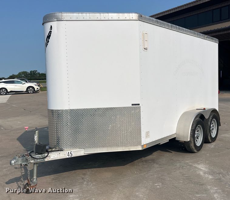 2011 Featherlite  1610-0012 enclosed cargo trailer - EK8811