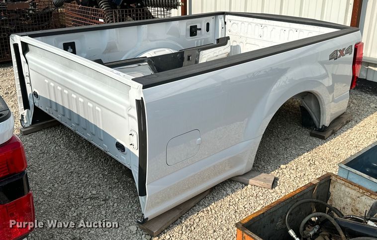 2020 Ford F250 Super Duty pickup truck bed - LF9788