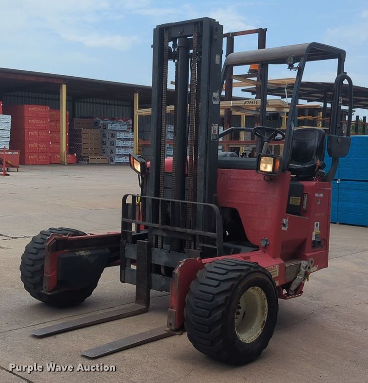 2014 Moffett M55 forklift - NW9661