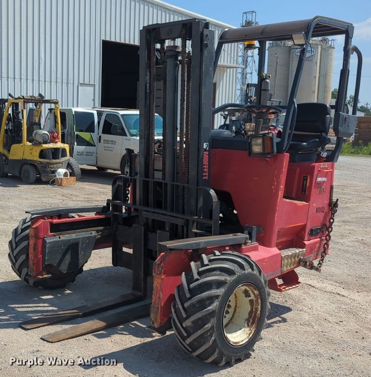 2006 Moffet M55 forklift - NW9671