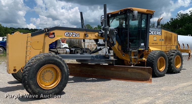 2013 John Deere  672G motor grader - DM7942