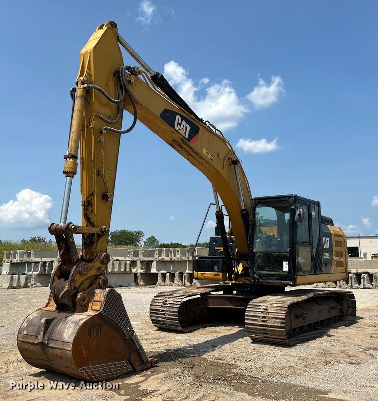 2014 Caterpillar 320E L excavator - DO6629