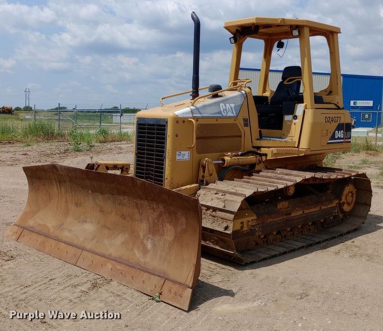 2002 Caterpillar D4G dozer - DP1281
