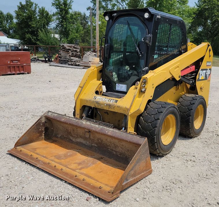 2014 Caterpillar 236D skid steer loader - DR4366