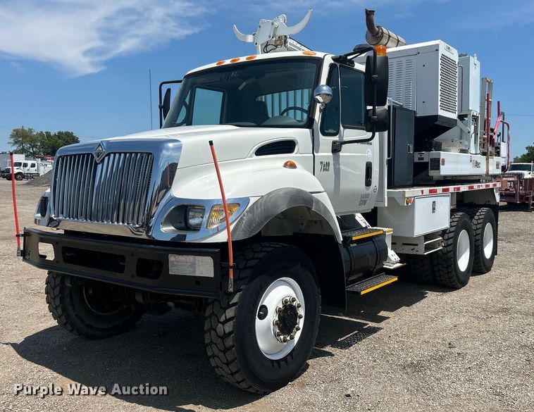 2006 International  7400 pressure digger truck - EG0862