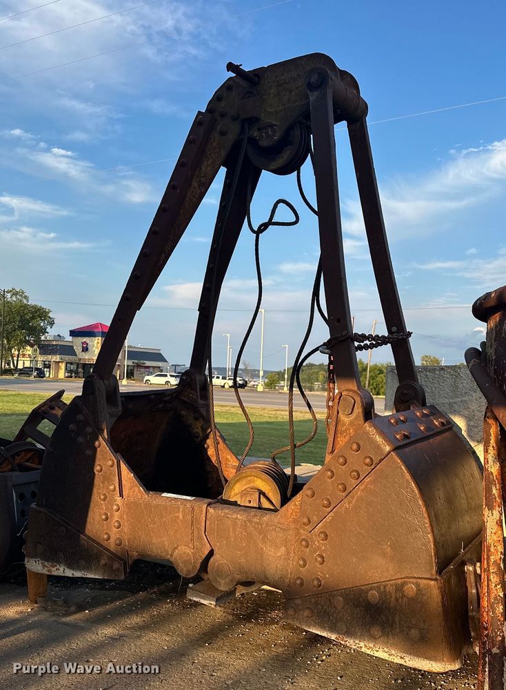 Clamshell bucket  - EJ4457