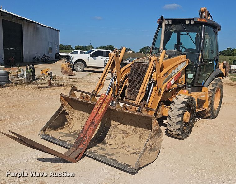 2011 Case  580N  backhoe - EJ5805