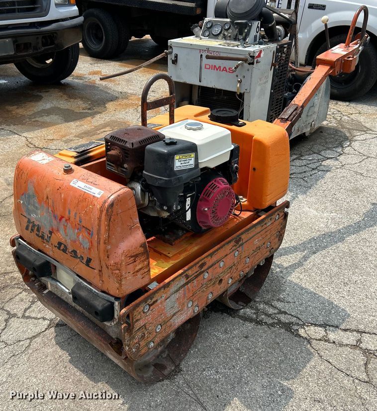 Mikasa Sangyo MRH-800GS double drum vibratory roller - EK4993
