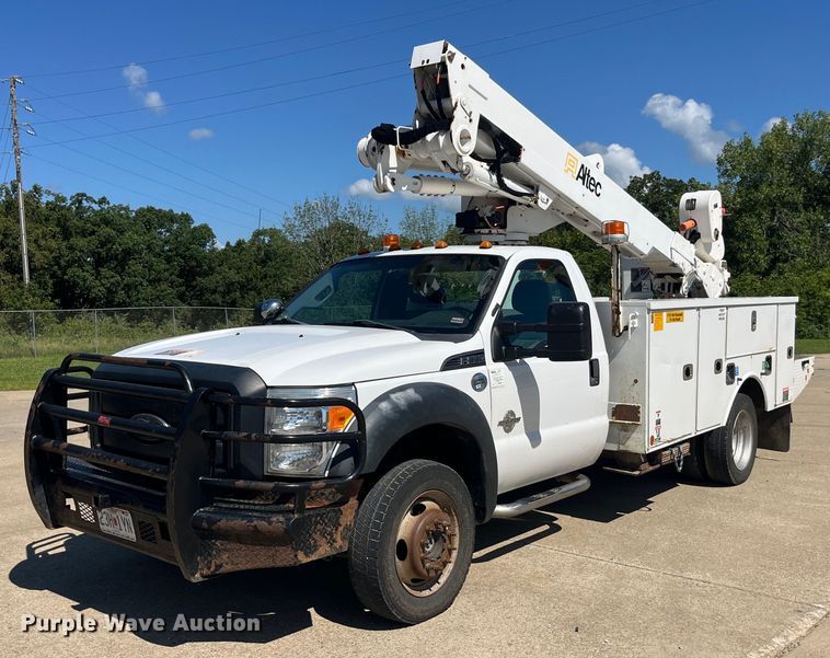 2016 Ford F550 Super Duty XL bucket truck - EK8808