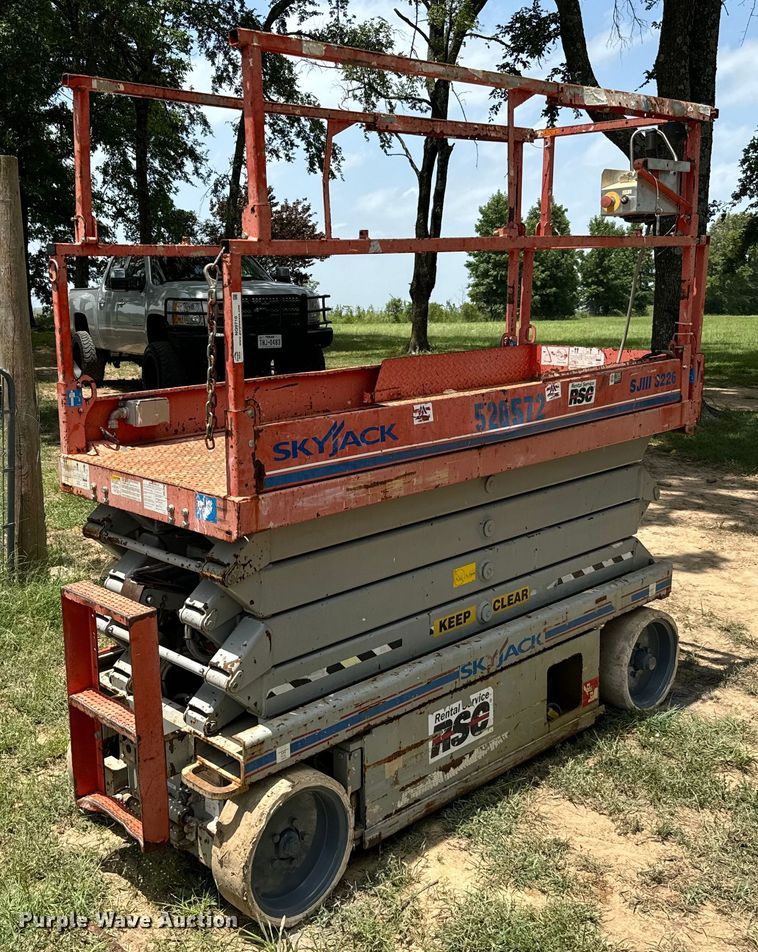 Skyjack 3226 scissor lift - NQ9710